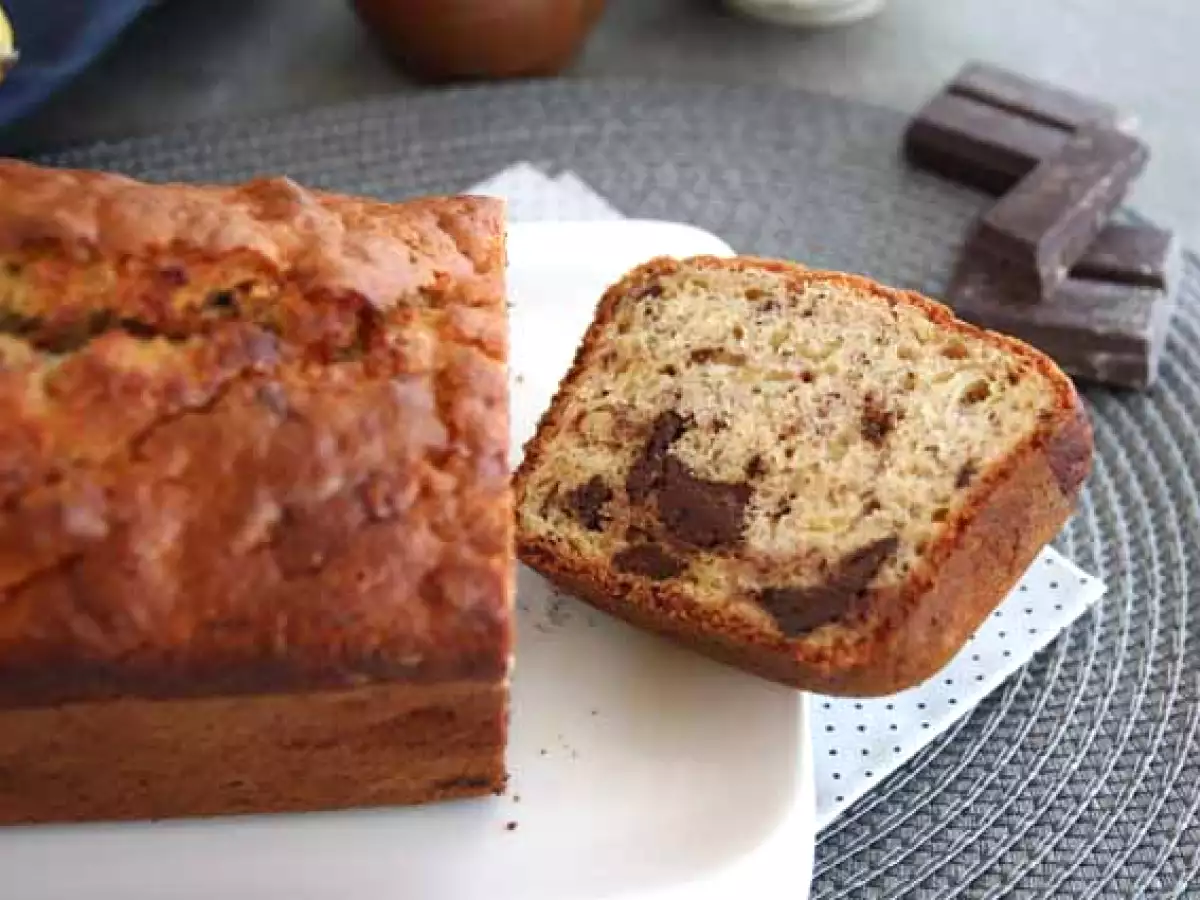 Bananin kolač s čokolado – izjemno sočen! - fotografija 3