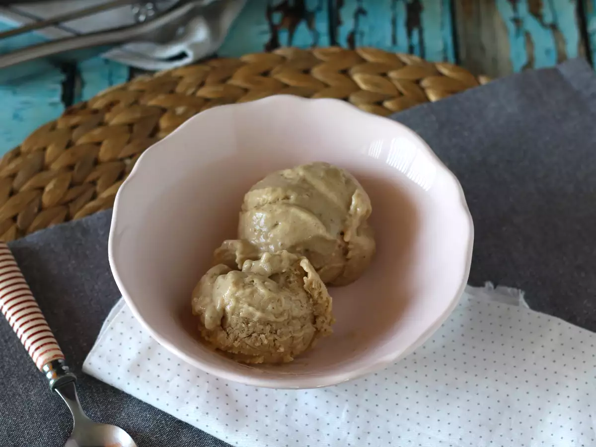 Bananin nice cream – veganski sladoled brez aparata za sladoled - fotografija 3