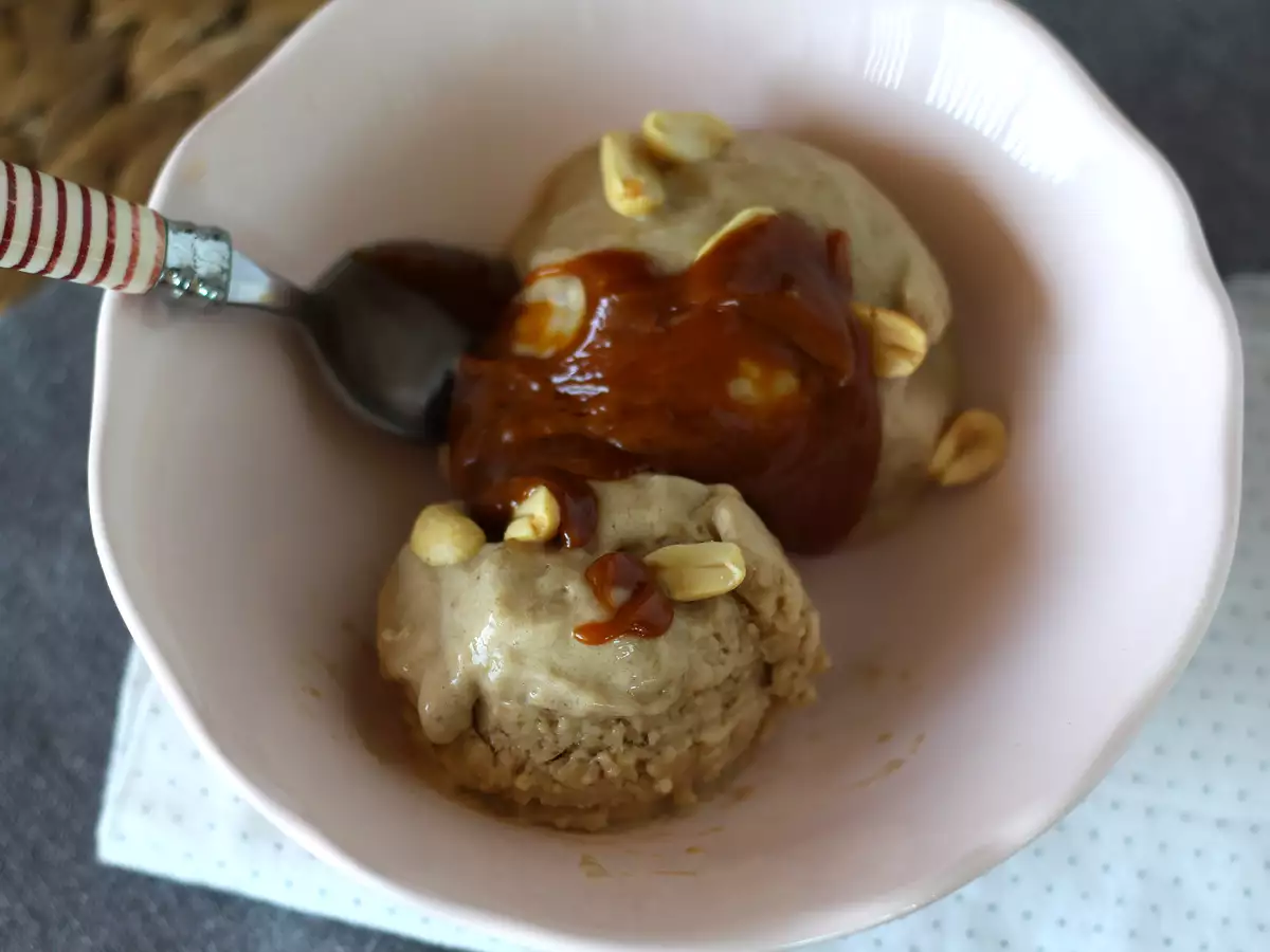 Bananin nice cream – veganski sladoled brez aparata za sladoled - fotografija 4