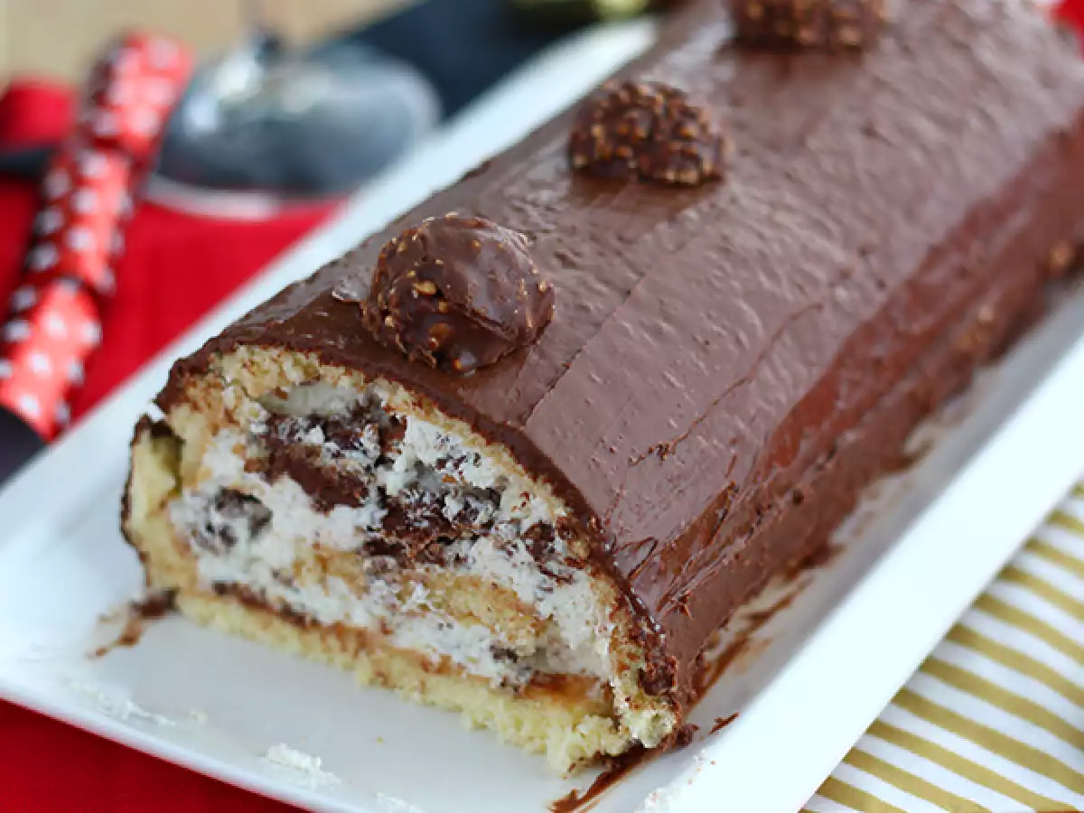 Božična rolada s pralineji Ferrero Rocher - fotografija 3