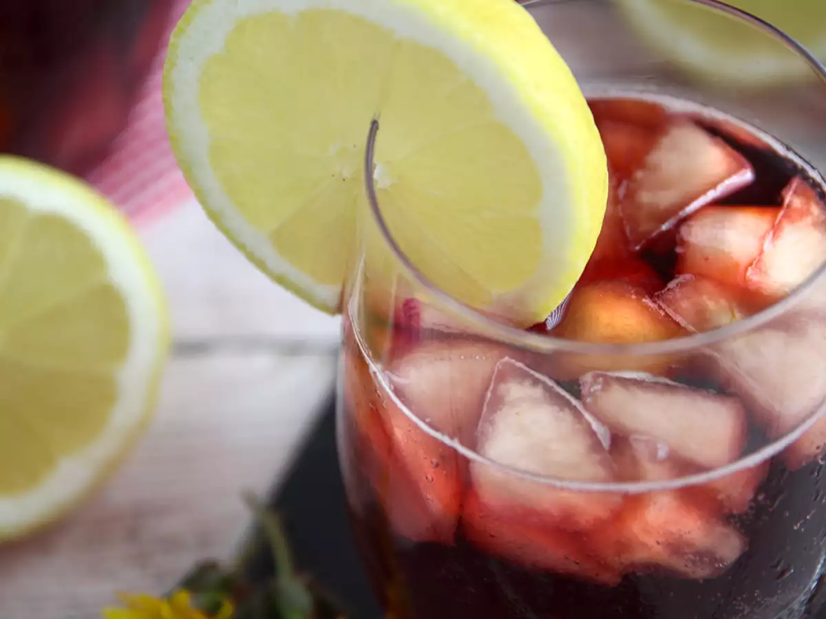 Brezalkoholna sangrija - fotografija 2