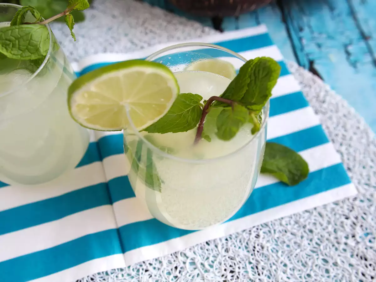 Brezalkoholni Moscow Mule - fotografija 2