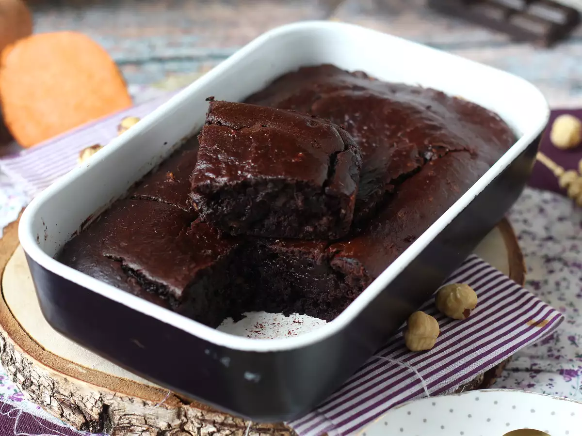 Brownie iz sladkega krompirja brez masla in olja