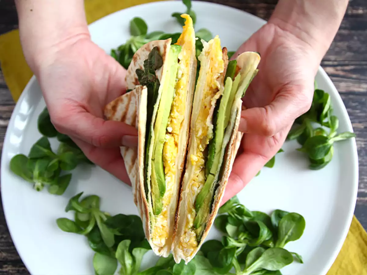 Brunch-style opečen zavitek - Tortilla Wrap Hack