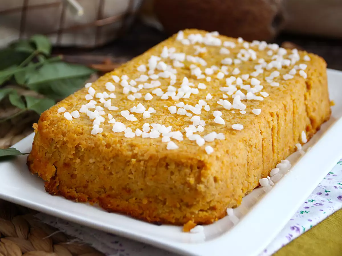 Bučna kokosova torta (preprost recept)