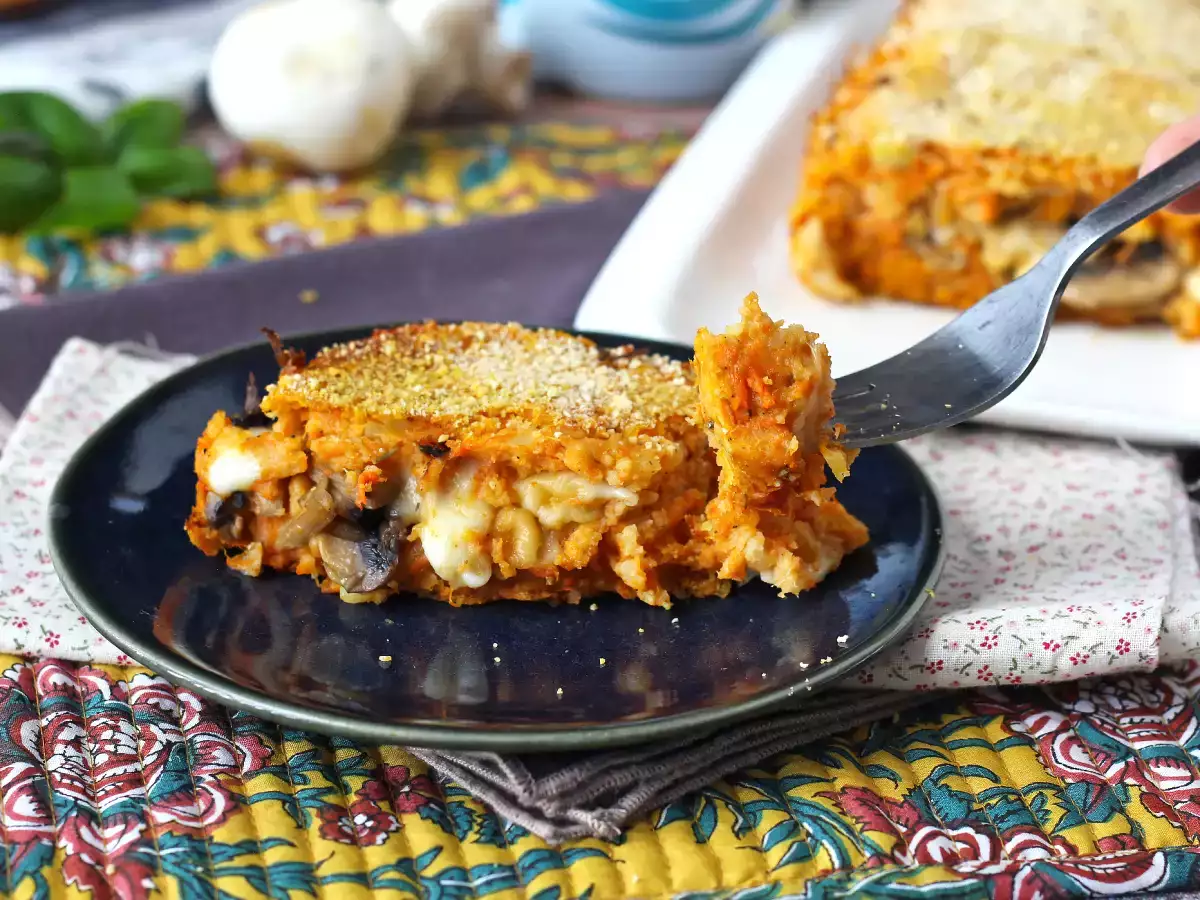 Bučna pečenka z gobami in žilavim sirom scamorza: okusen in enostaven pečen recept - fotografija 2