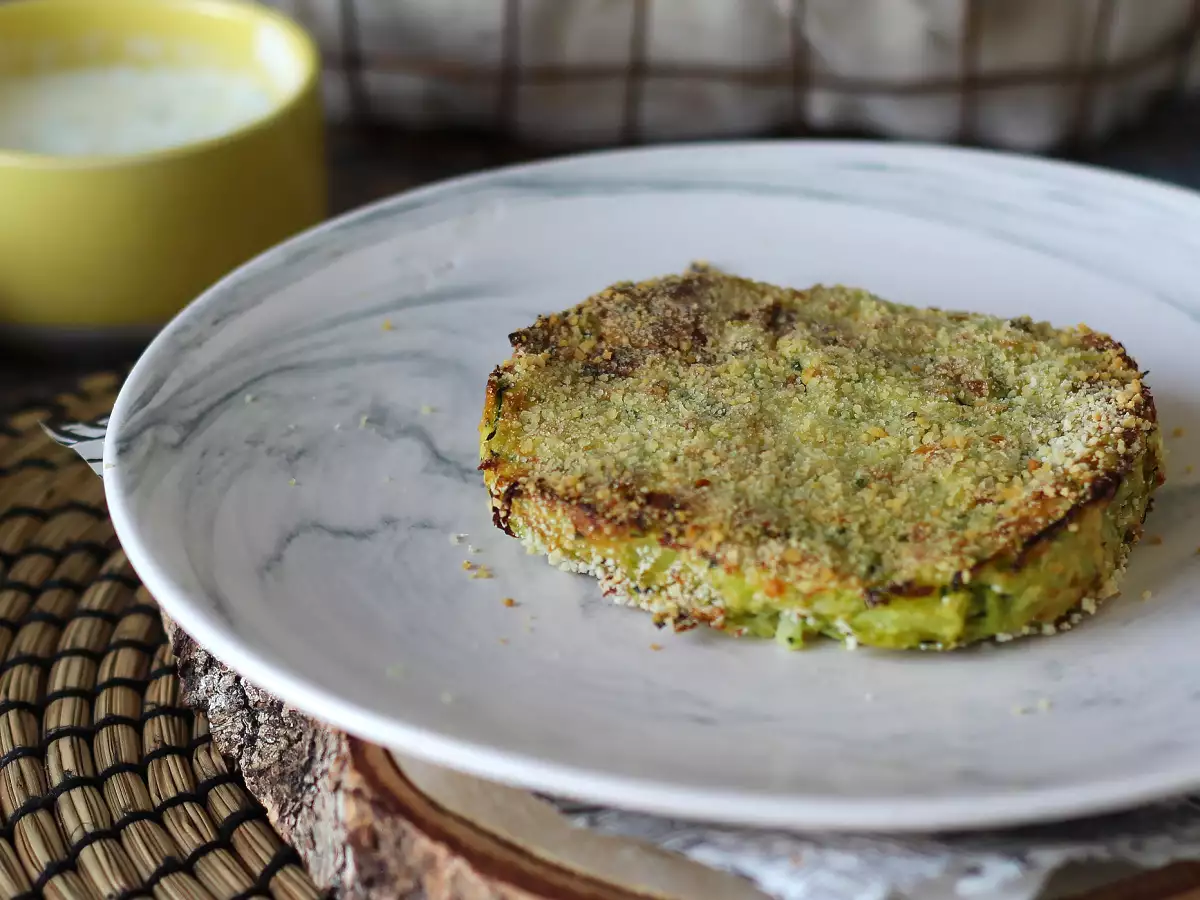 Burger iz bučk in krompirja v zračnem cvrtniku - fotografija 4