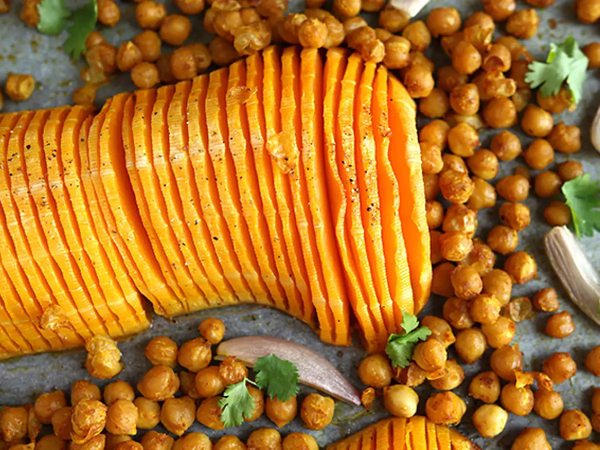 Butternut squash hasselback style: vaša nova najljubša priloga! - fotografija 2