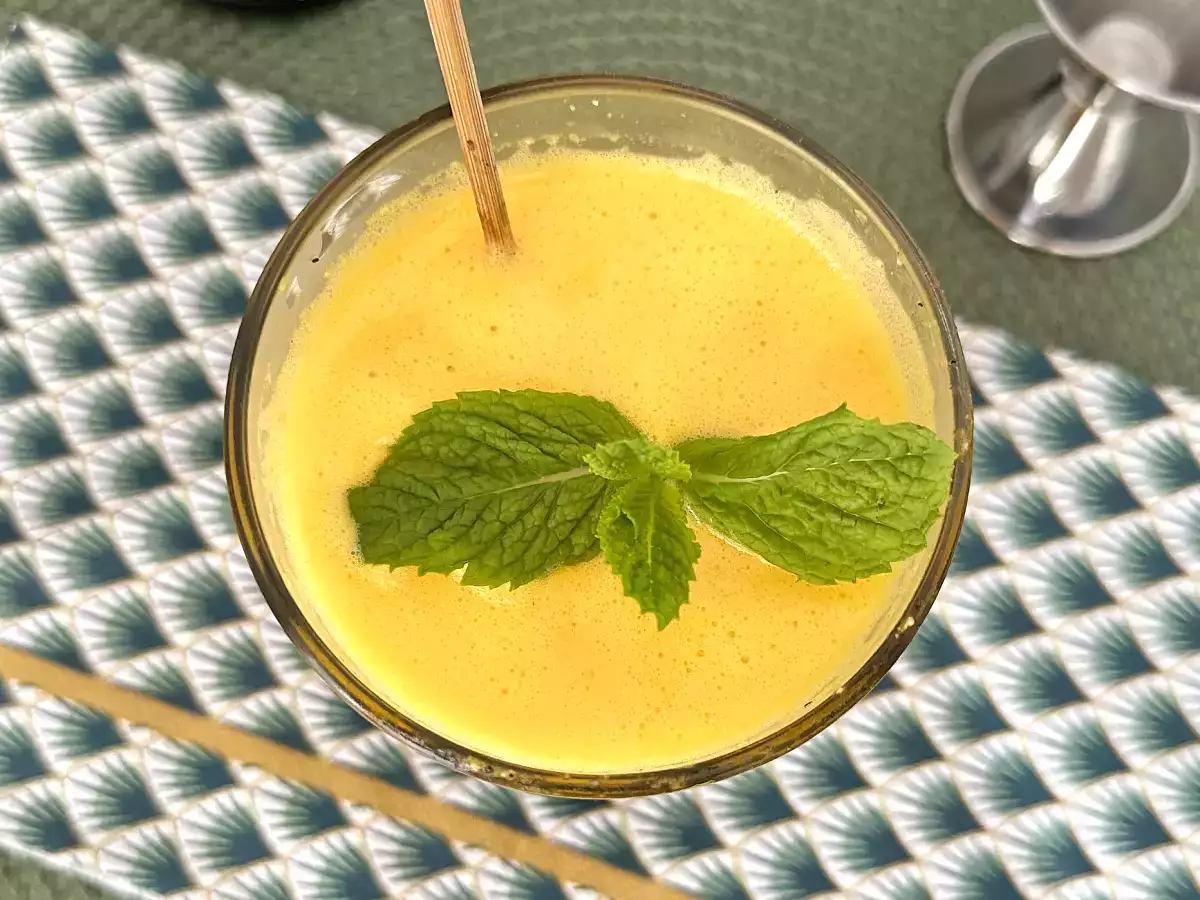 Caipirinha de maracujá batida: bolj kremasta in osvežilna različica brazilske klasike - fotografija 2