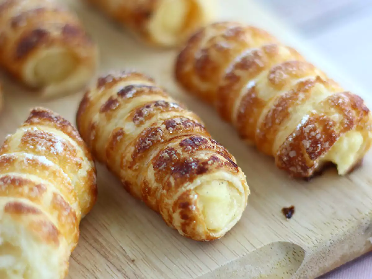 Cannoli z vaniljevo slaščičarsko kremo - fotografija 3