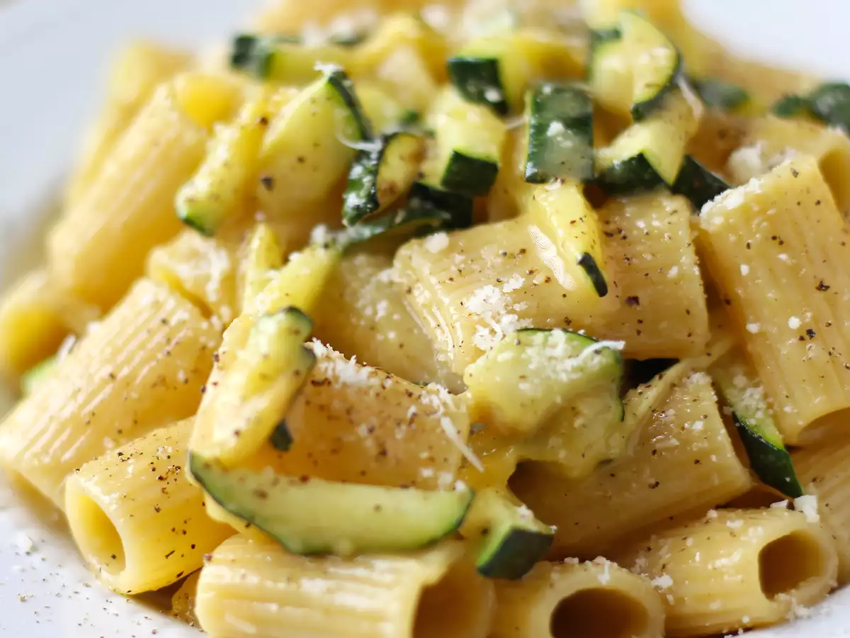 Carbonara iz bučk: enostaven vegetarijanski recept - fotografija 5
