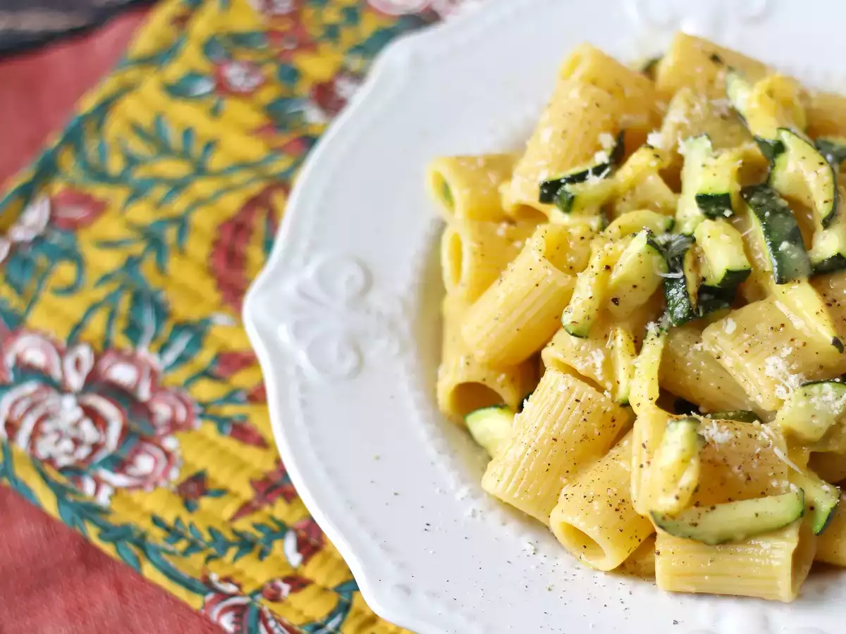 Carbonara iz bučk: enostaven vegetarijanski recept - fotografija 6