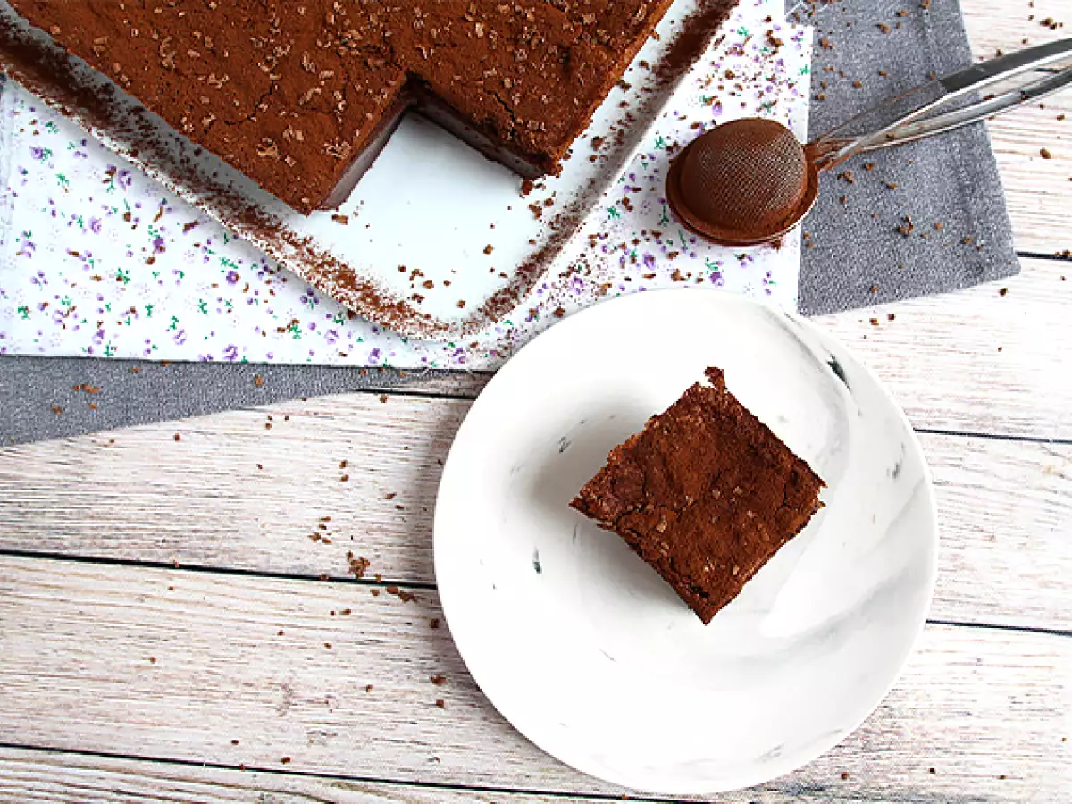 Čarobna čokoladna torta - fotografija 8