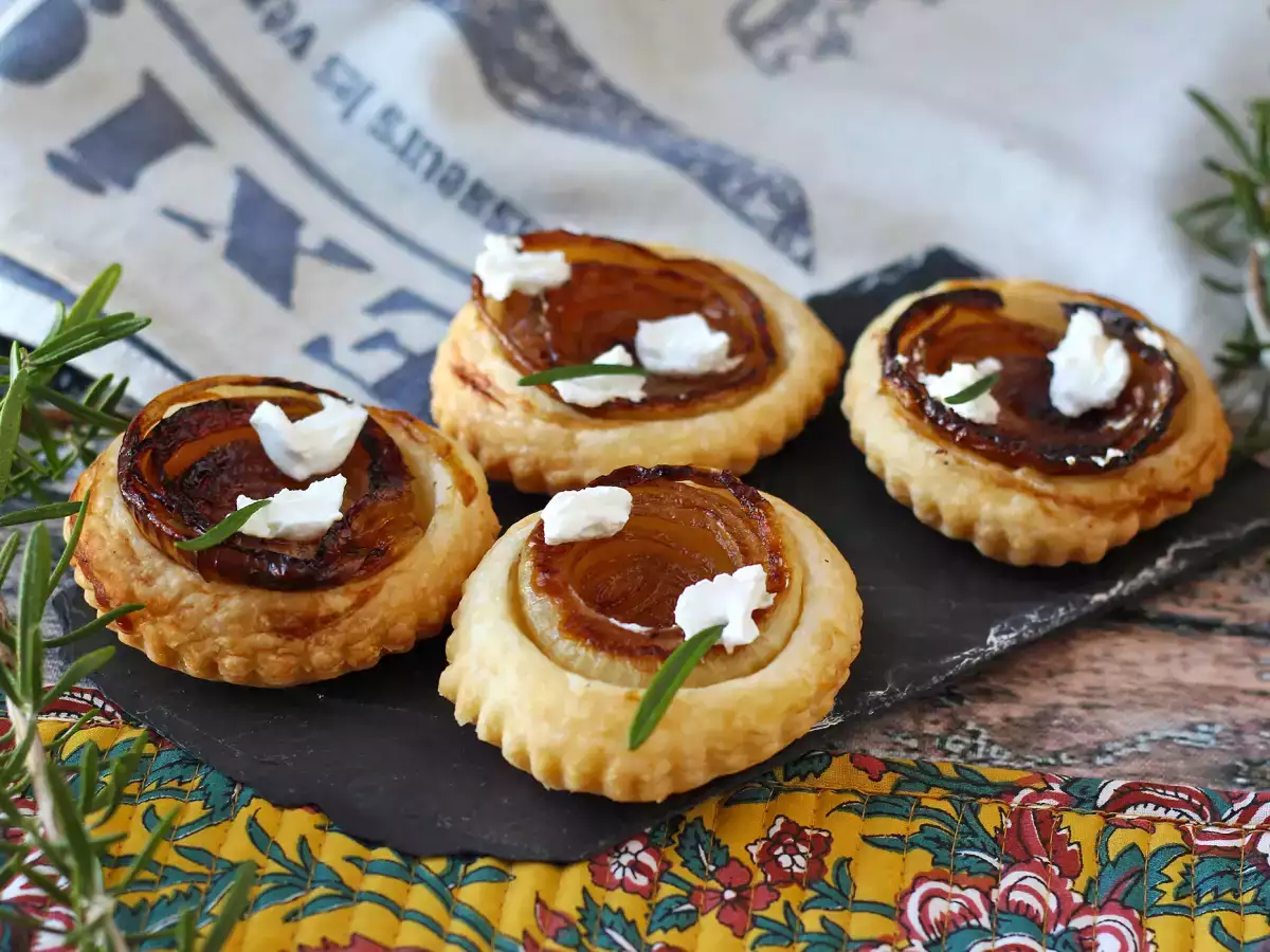 Čebulni tatin tartleti - fotografija 2