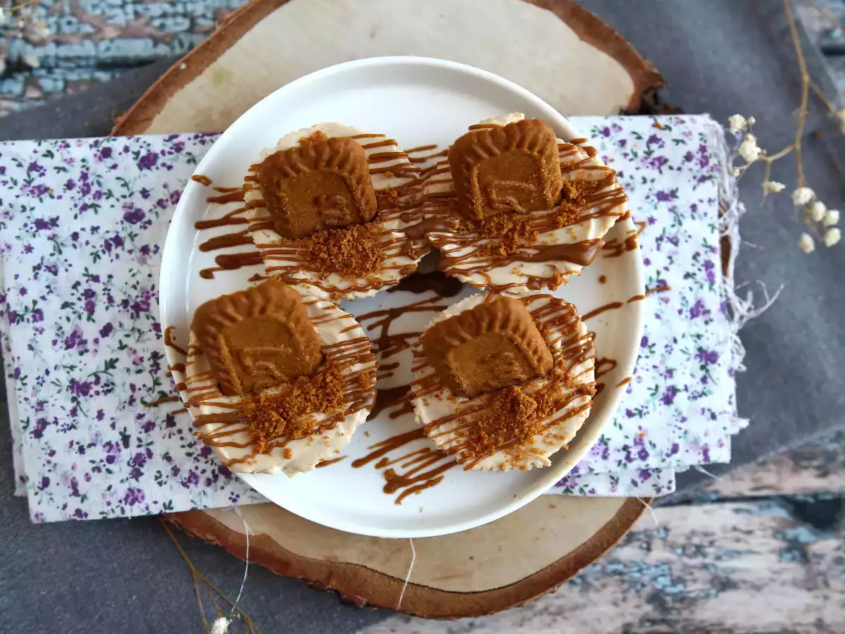 Cheesecake tortice brez peke s piškoti speculoos - fotografija 3