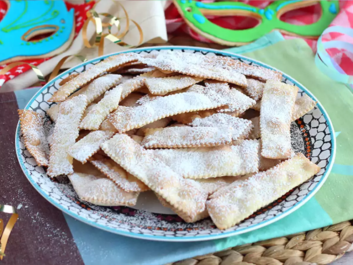 Chiacchiere di carnevale - italijanski pečeni bugni - fotografija 3