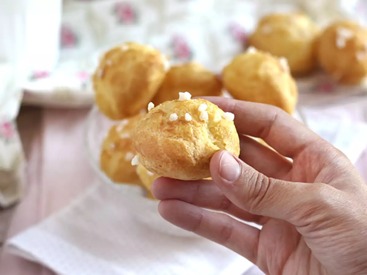 Chouquettes – francosko pecivo iz testa choux z bisernim sladkorjem - fotografija 4