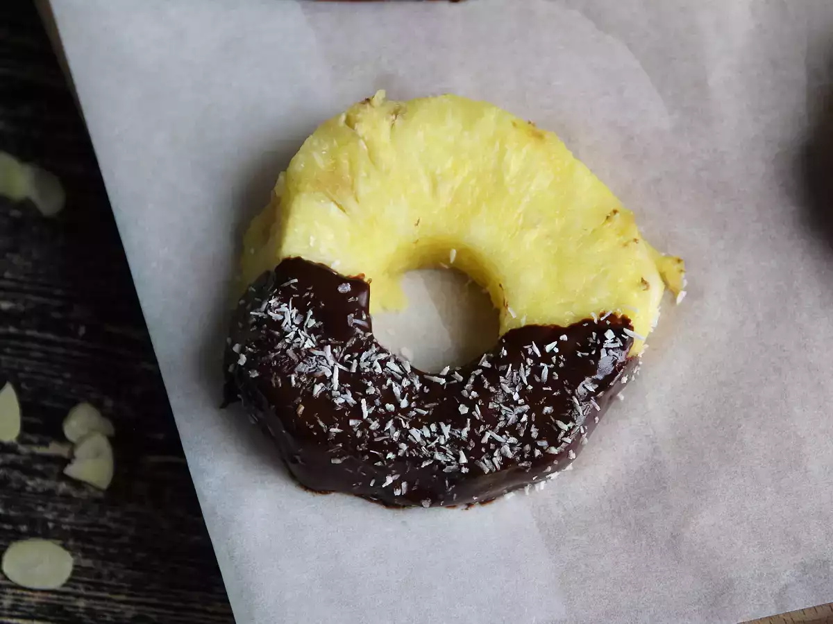 Čokoladni ananas: odlična sladica za otroke - fotografija 2