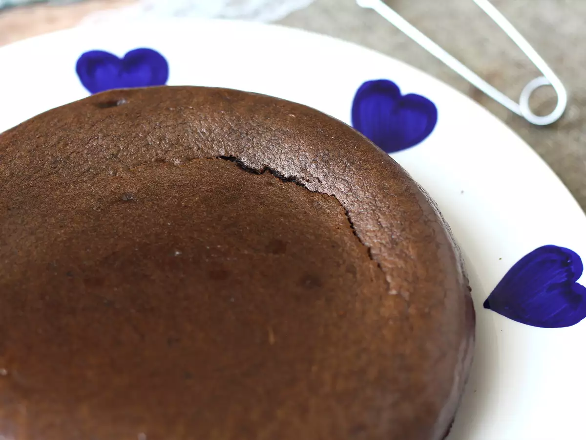 Čokoladni fondant z beljakovinami: preprost recept s sirotko - fotografija 8