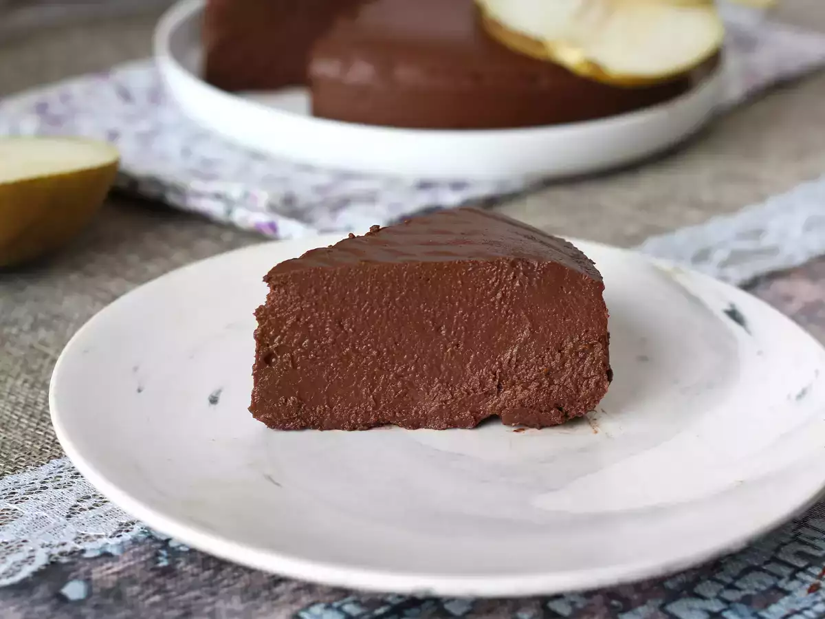 Čokoladni hruškov fudge, izjemno enostavna sladica, ki jo pripravite iz samo dveh sestavin! - fotografija 7