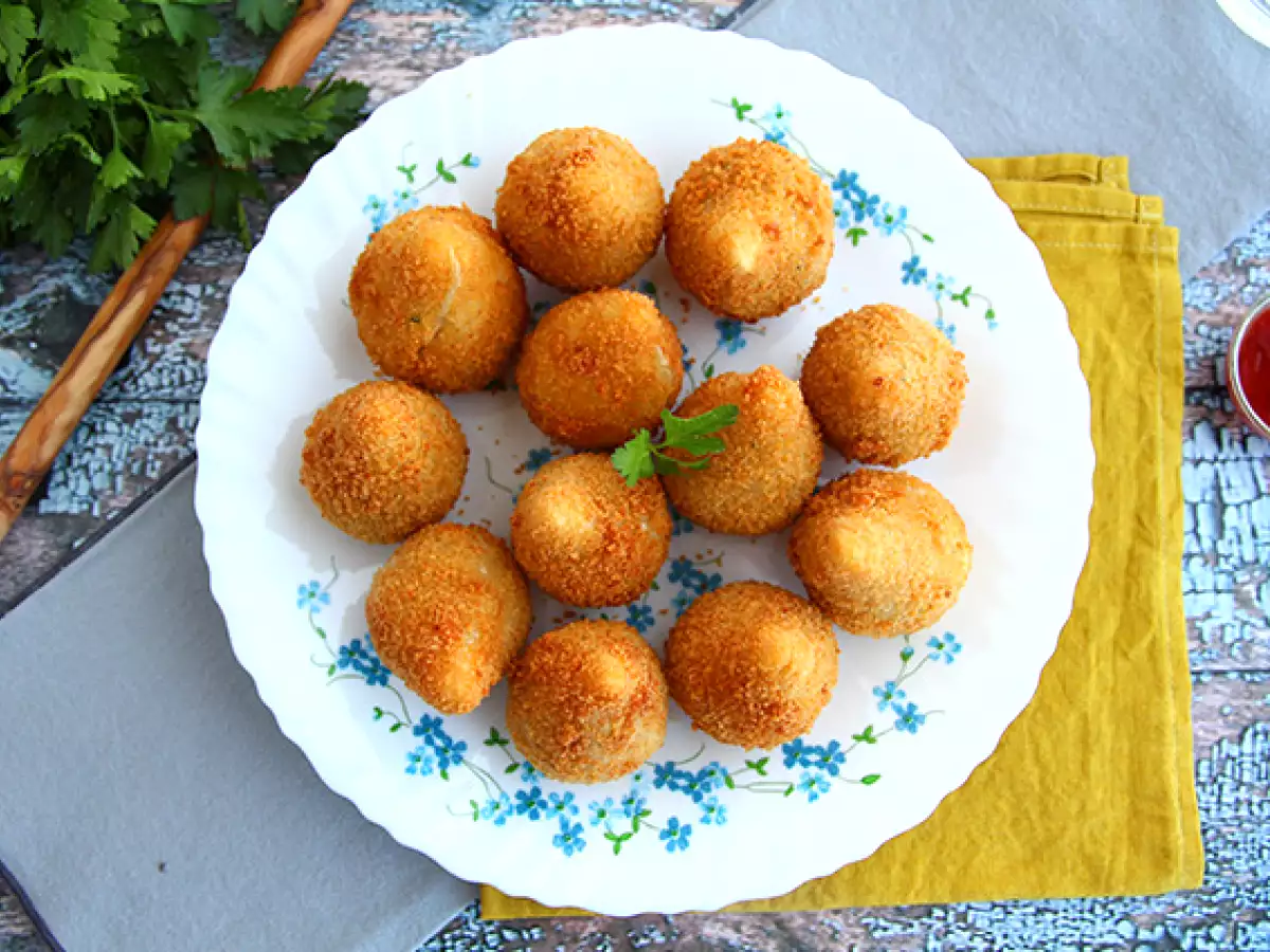 Coxinhas (brazilski piščančji kroketi) - fotografija 2