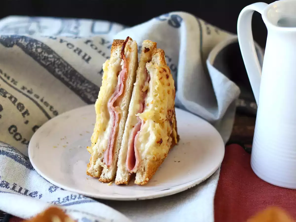 Croque monsieur z AirFryerjem - fotografija 3