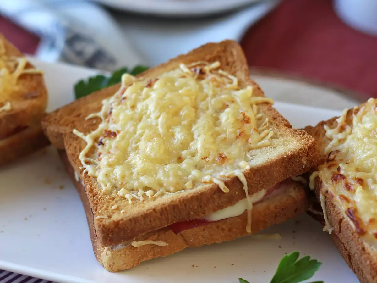 Croque monsieur z AirFryerjem - fotografija 5