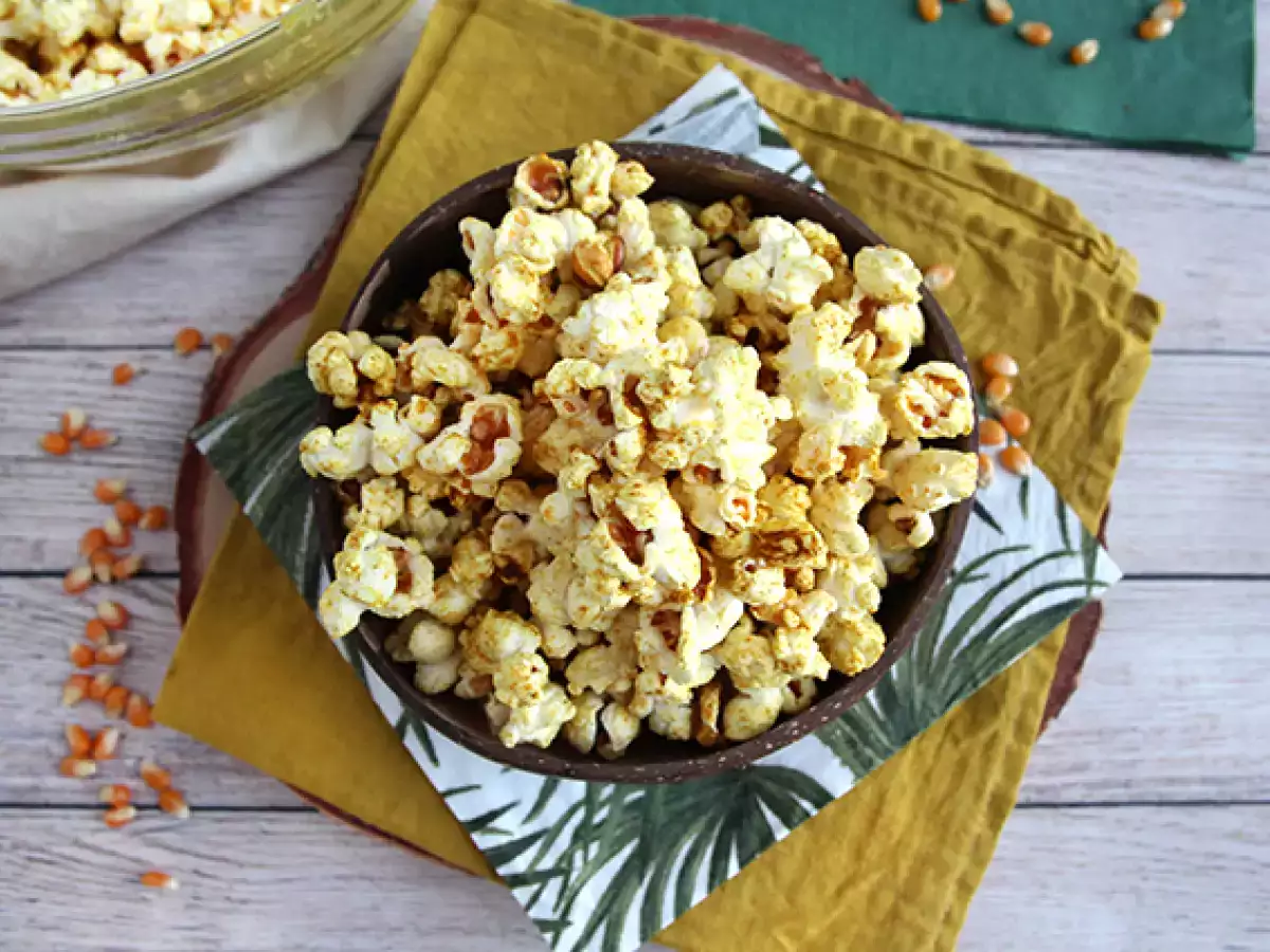 Curried popcorn - fotografija 2