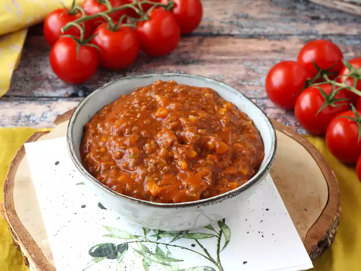 Domača bolonjska omaka - ragù alla bolognese - fotografija 5