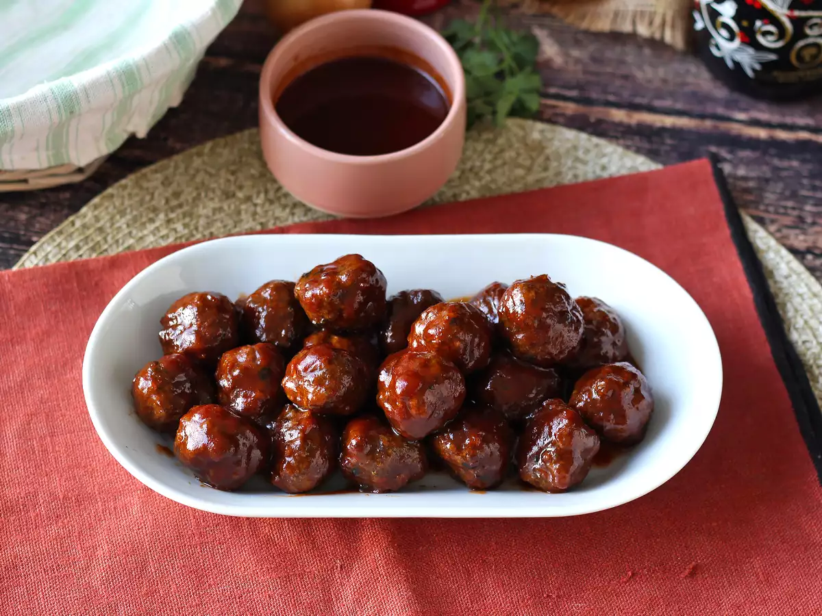 Domača sladko-kisla omaka za žar: preprost recept, pripravljen v kratkem času - fotografija 2