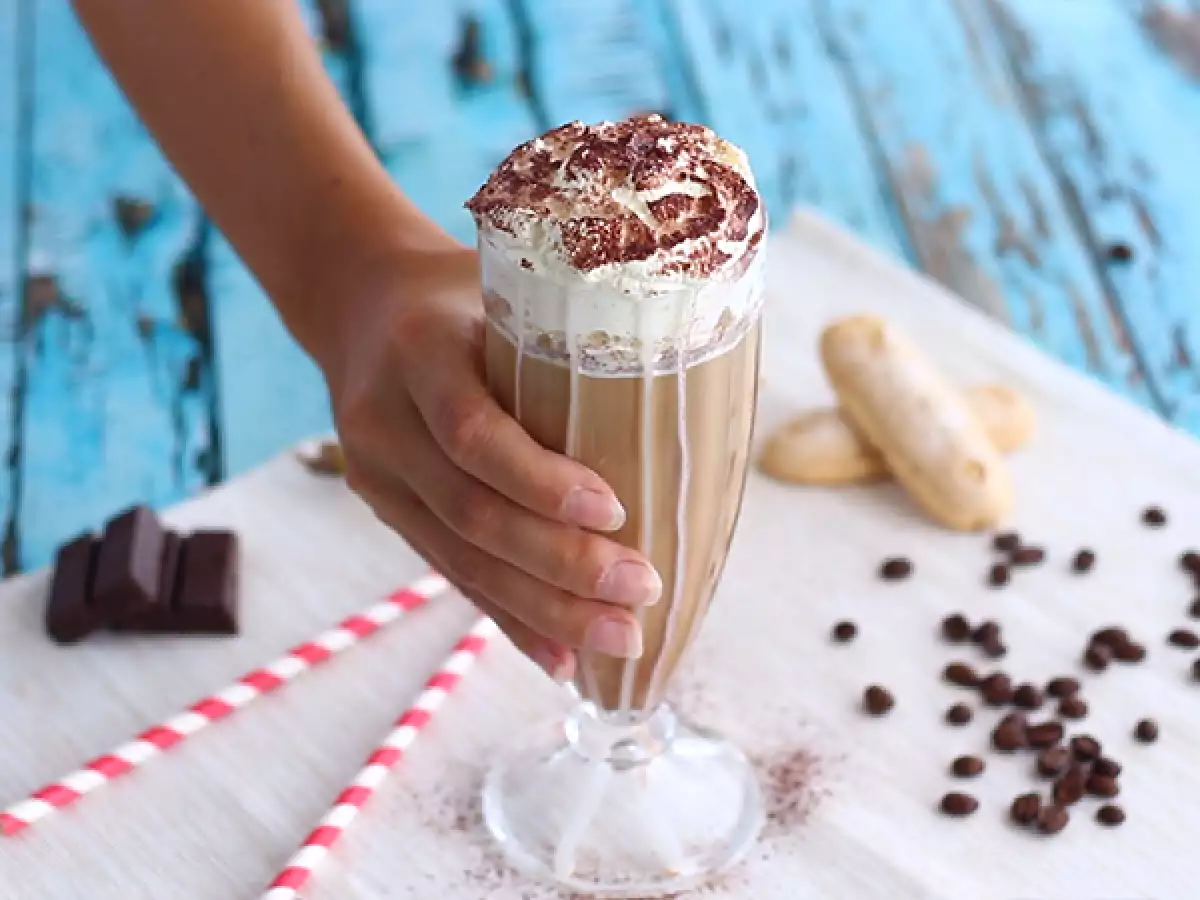 Domači Frappuccino kot iz Starbucksa - fotografija 3