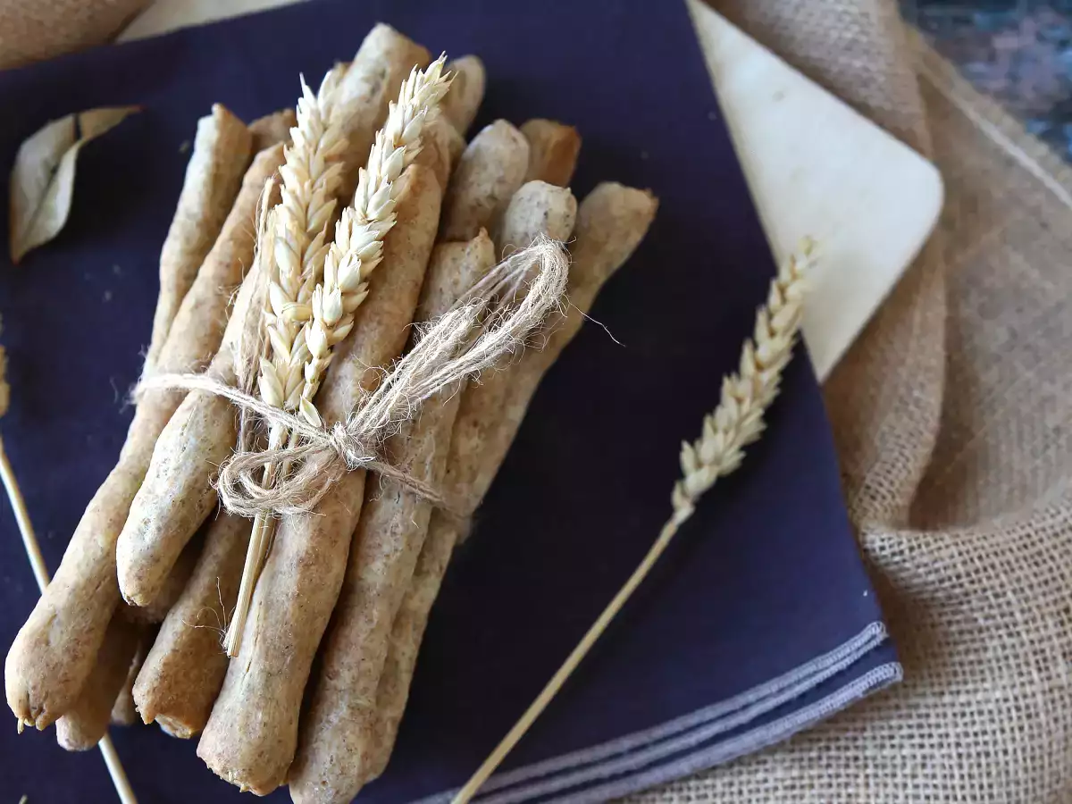 Domači gressini z zračnim cvrtnikom - fotografija 2