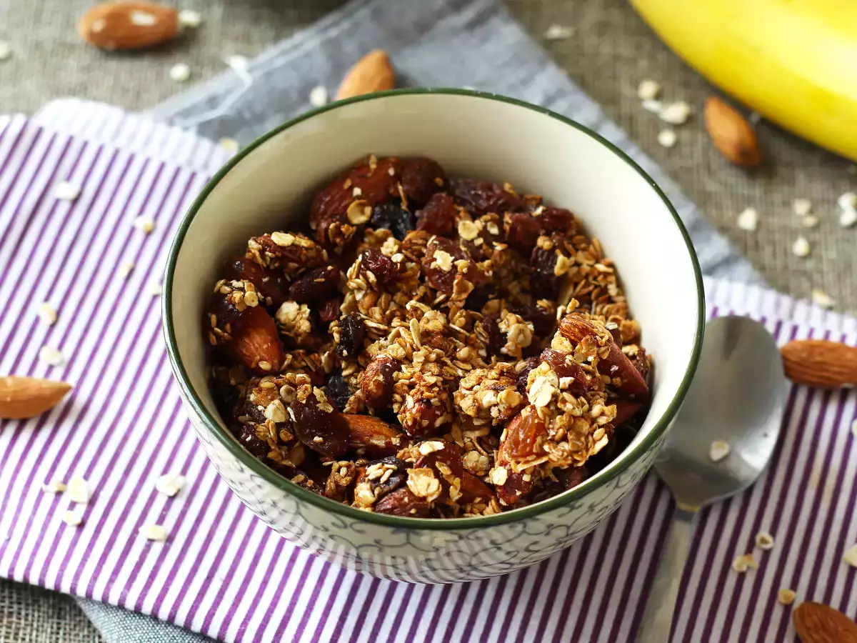 Ekspresna granola v cvrtniku na vroč zrak za hrustljav zajtrk - fotografija 5