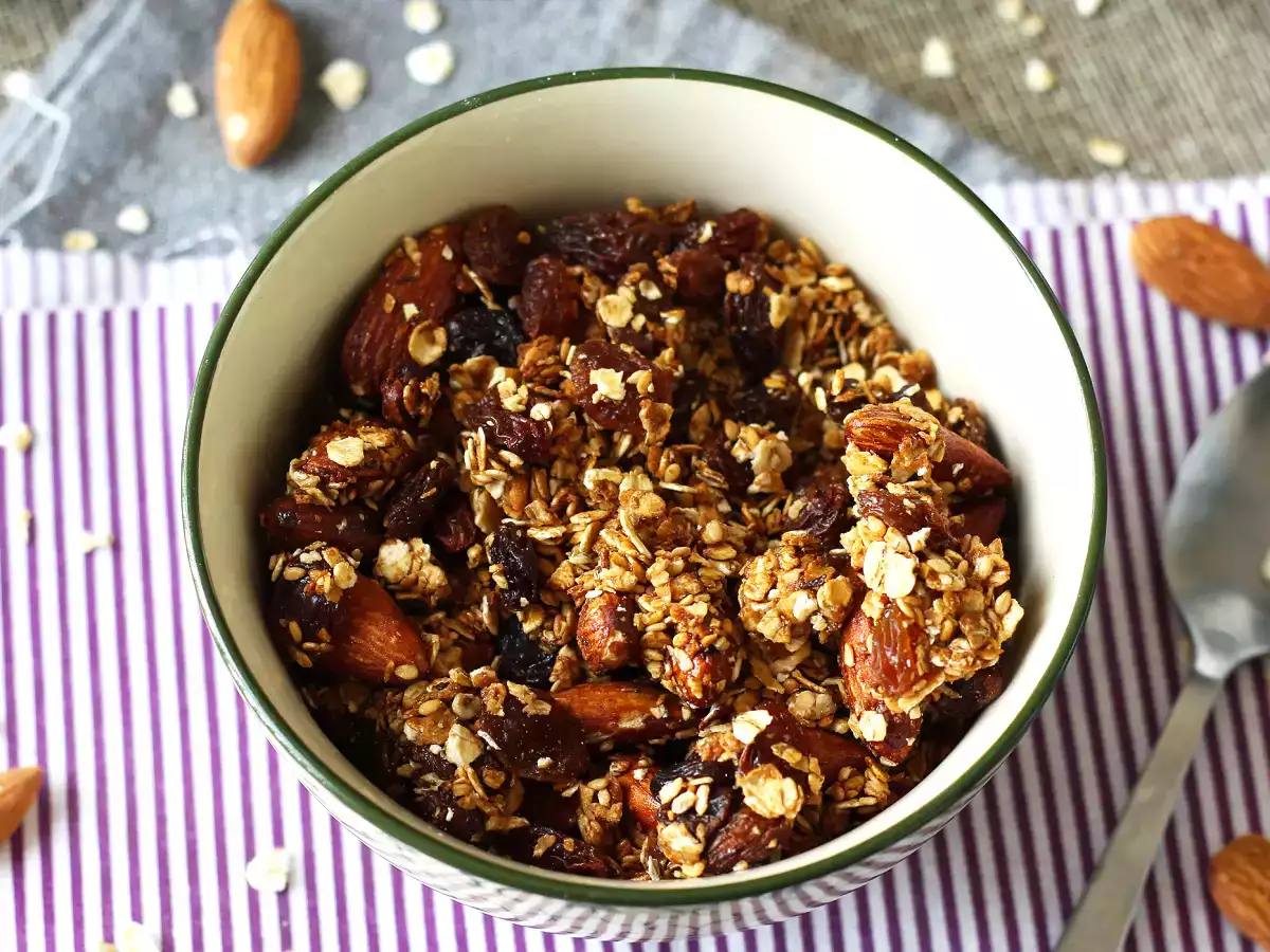 Ekspresna granola z airfryerjem za hrustljav zajtrk - fotografija 2