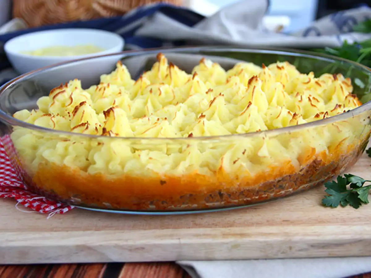 Enostaven Hachis Parmentier (francoska pastirska pita)