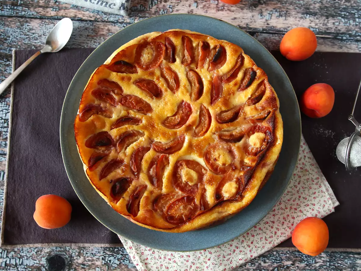 Enostaven marelični clafoutis - fotografija 8