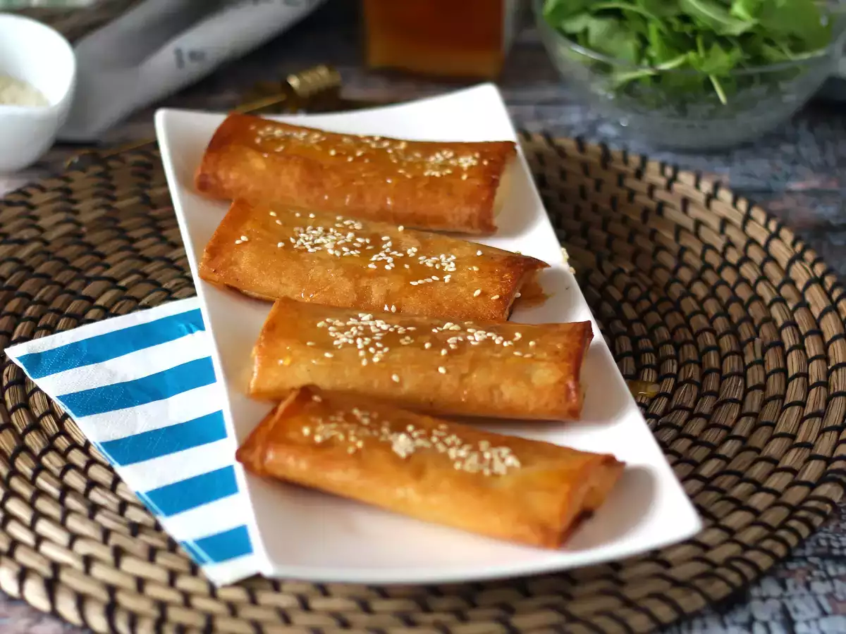 Feta saganaki – grški recept za hrustljavo feto z medom - fotografija 5