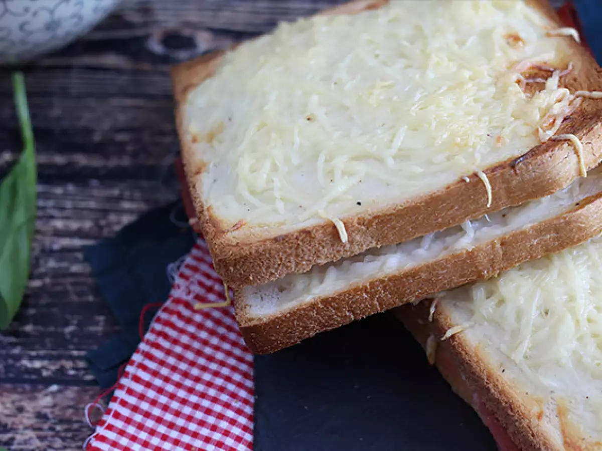 Gourmet croque-monsieur z bešamelno omako - fotografija 5