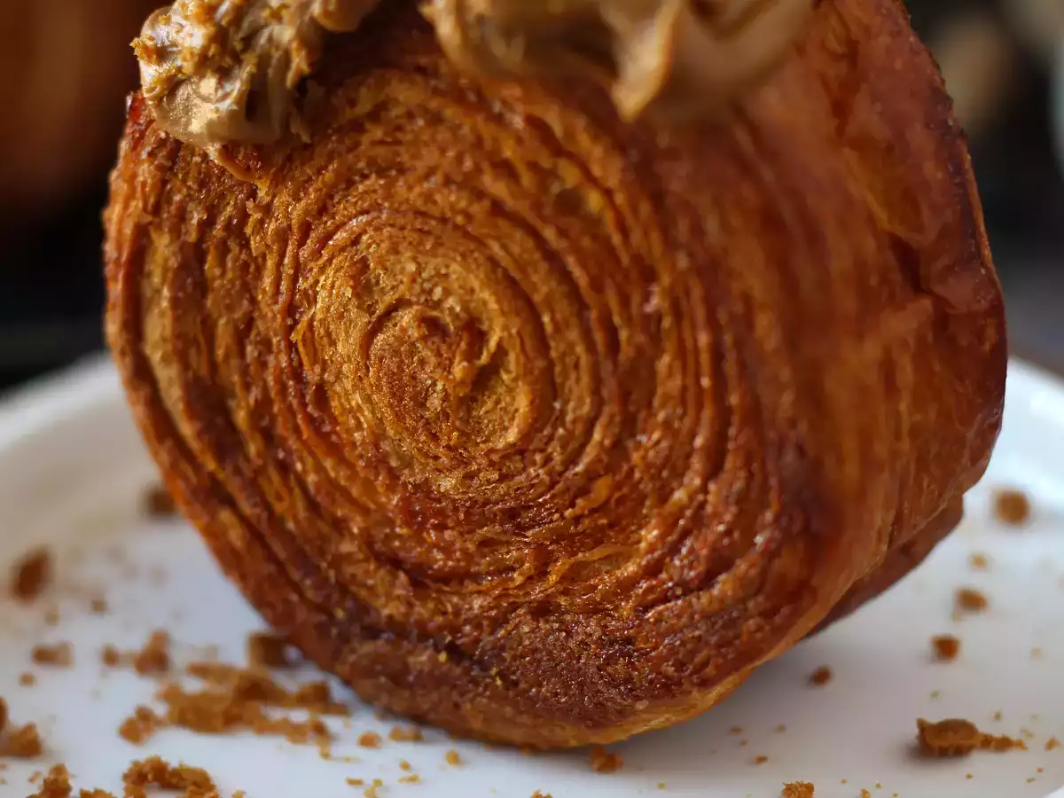 Hiter in poceni recept za newyorški zvitek s speculoos namazom - fotografija 6