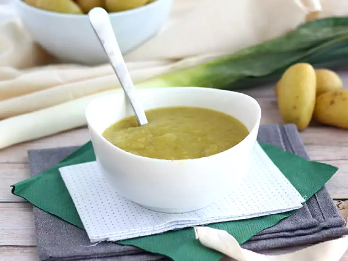 Hitra in enostavna juha iz pora in krompirja - fotografija 3