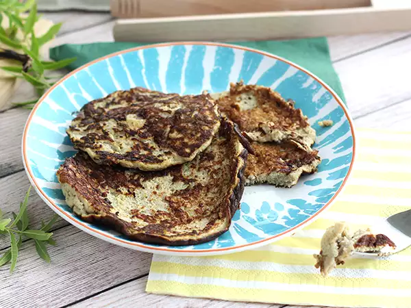 Recept Hitre palačinke brez glutena (banane + jajca)