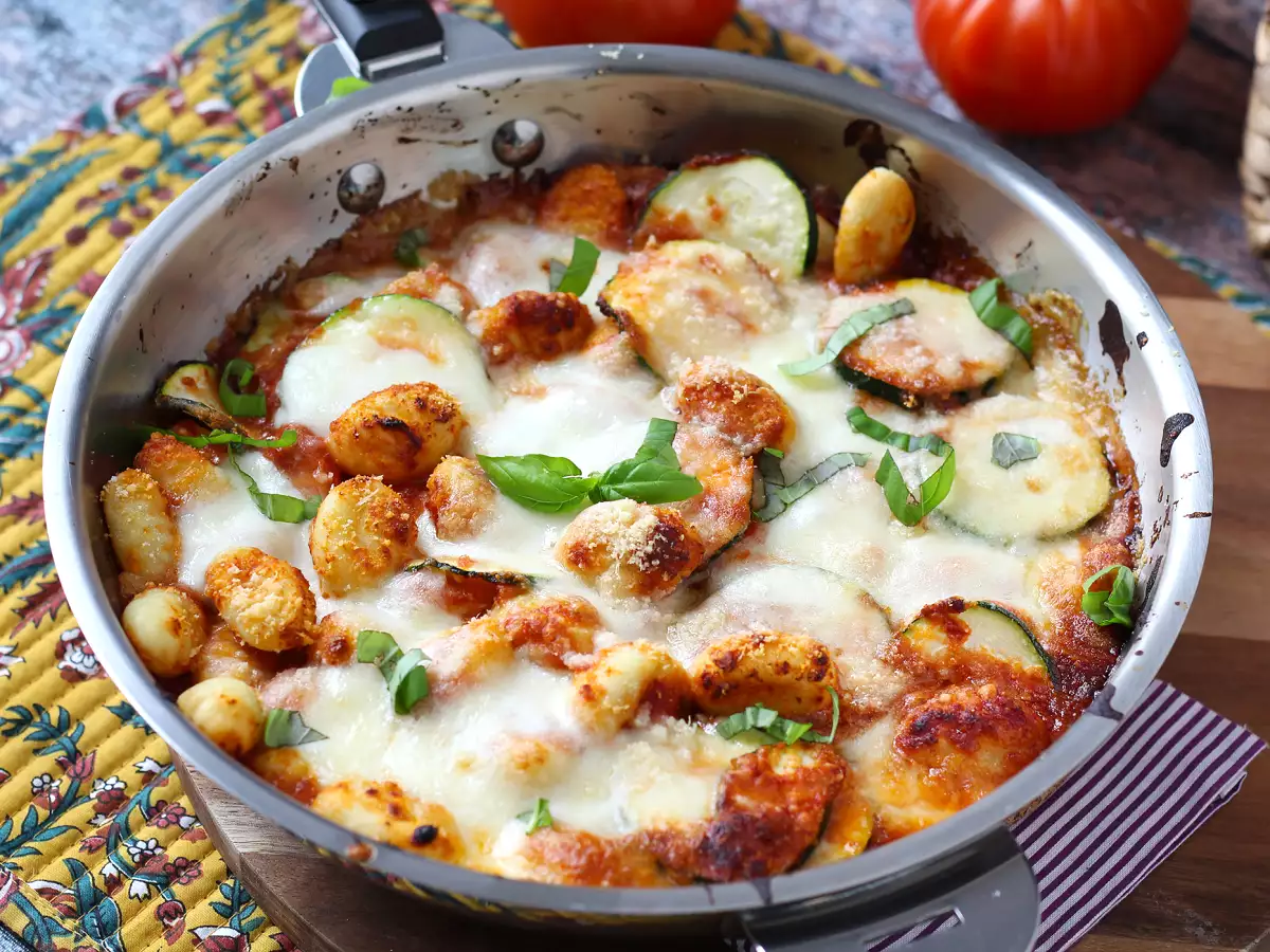 Hitri recept za gratin iz gnocchijev, bučk in mozzarelle - fotografija 2