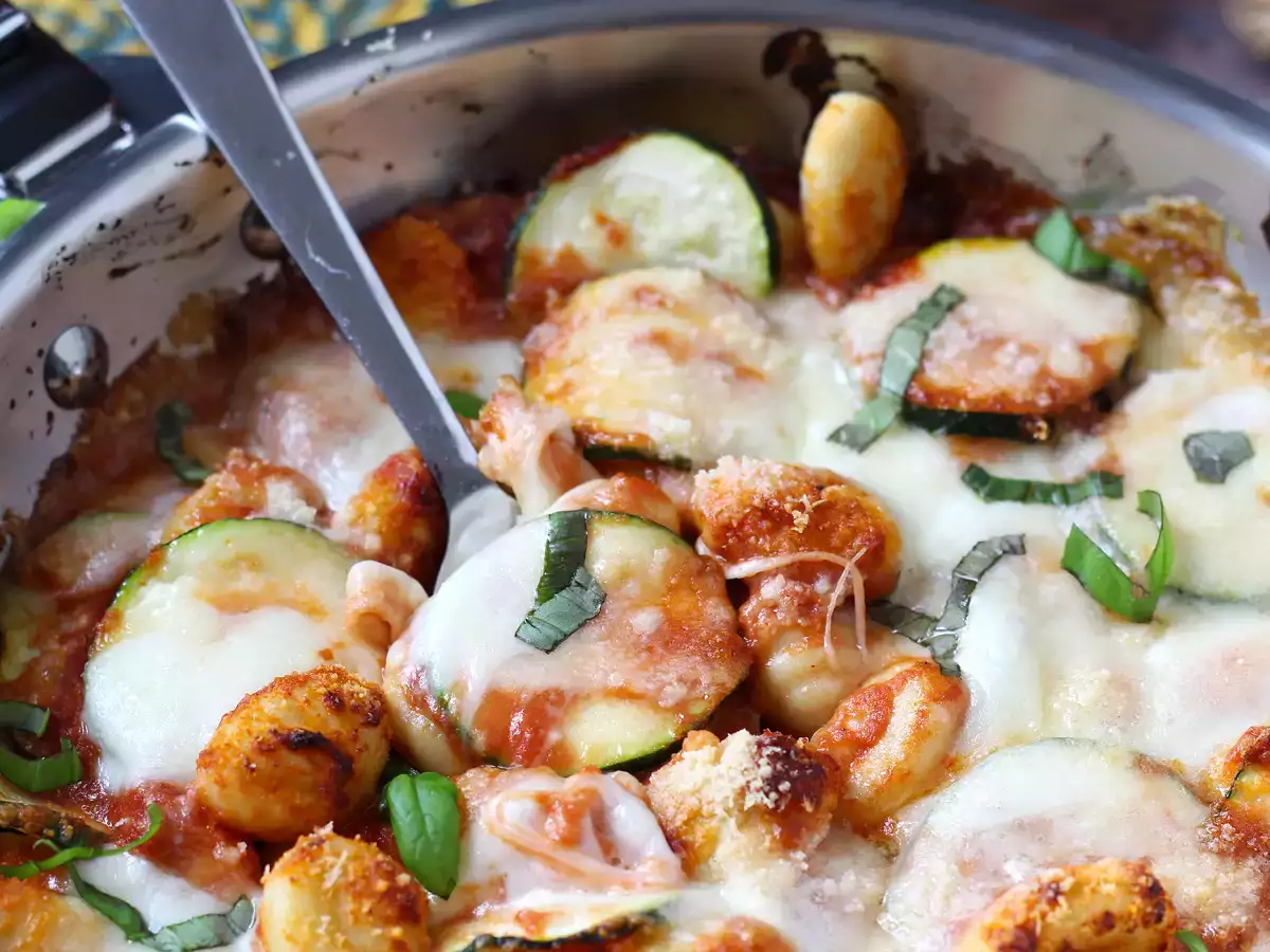 Hitri recept za gratin iz gnocchijev, bučk in mozzarelle - fotografija 4