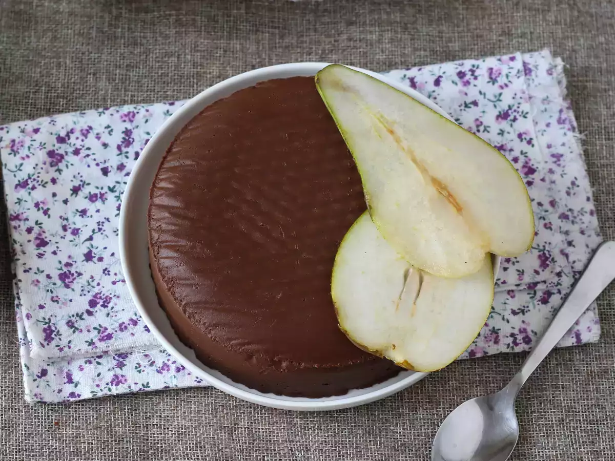 Hruškov čokoladni fudge – izjemno preprosta sladica iz samo dveh sestavin! - fotografija 6