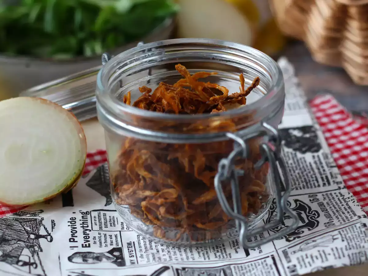 Hrustljava čebula v zračni cvrtnici, super hrustljava in okusna - fotografija 3