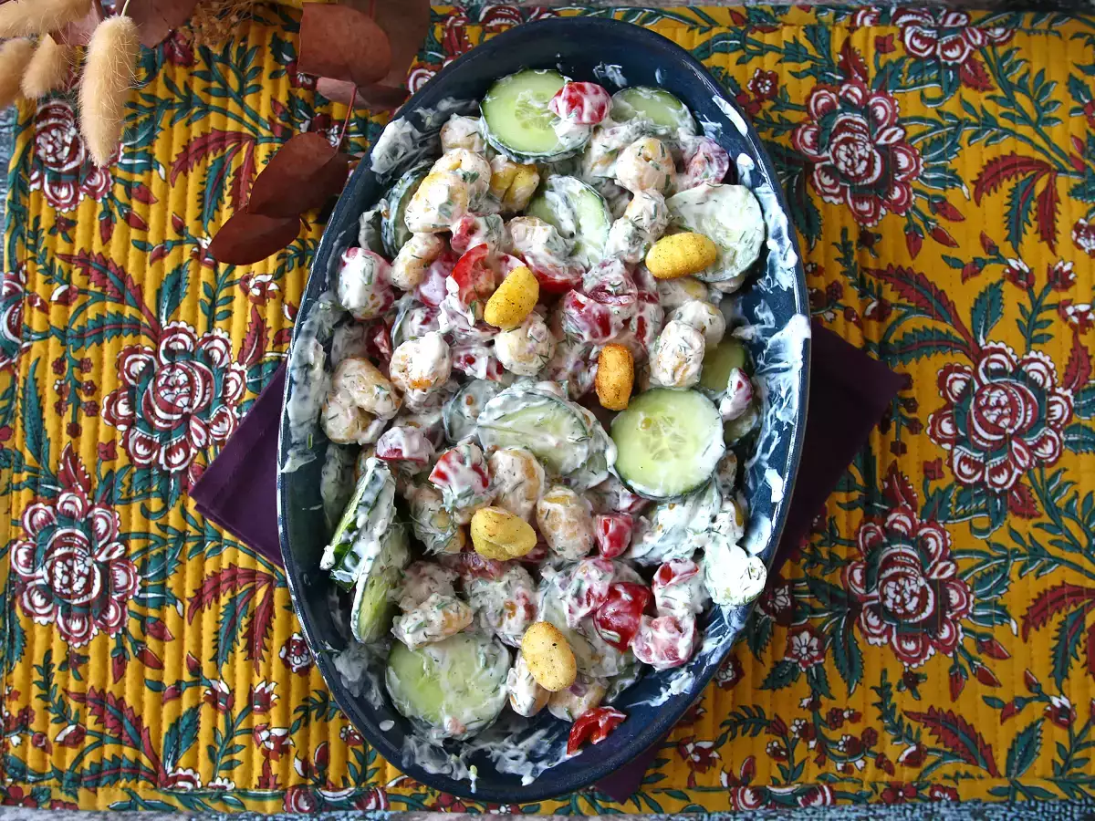 Hrustljava solata z njoki, izjemno moderna, okusna in uravnotežena, kot nalašč za poletje! - fotografija 5