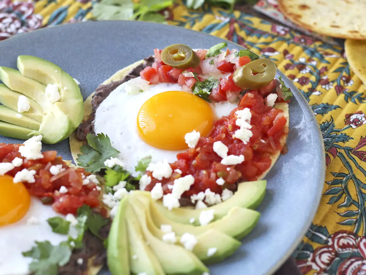 Huevos rancheros: ikonična in okusna mehiška jed - fotografija 3