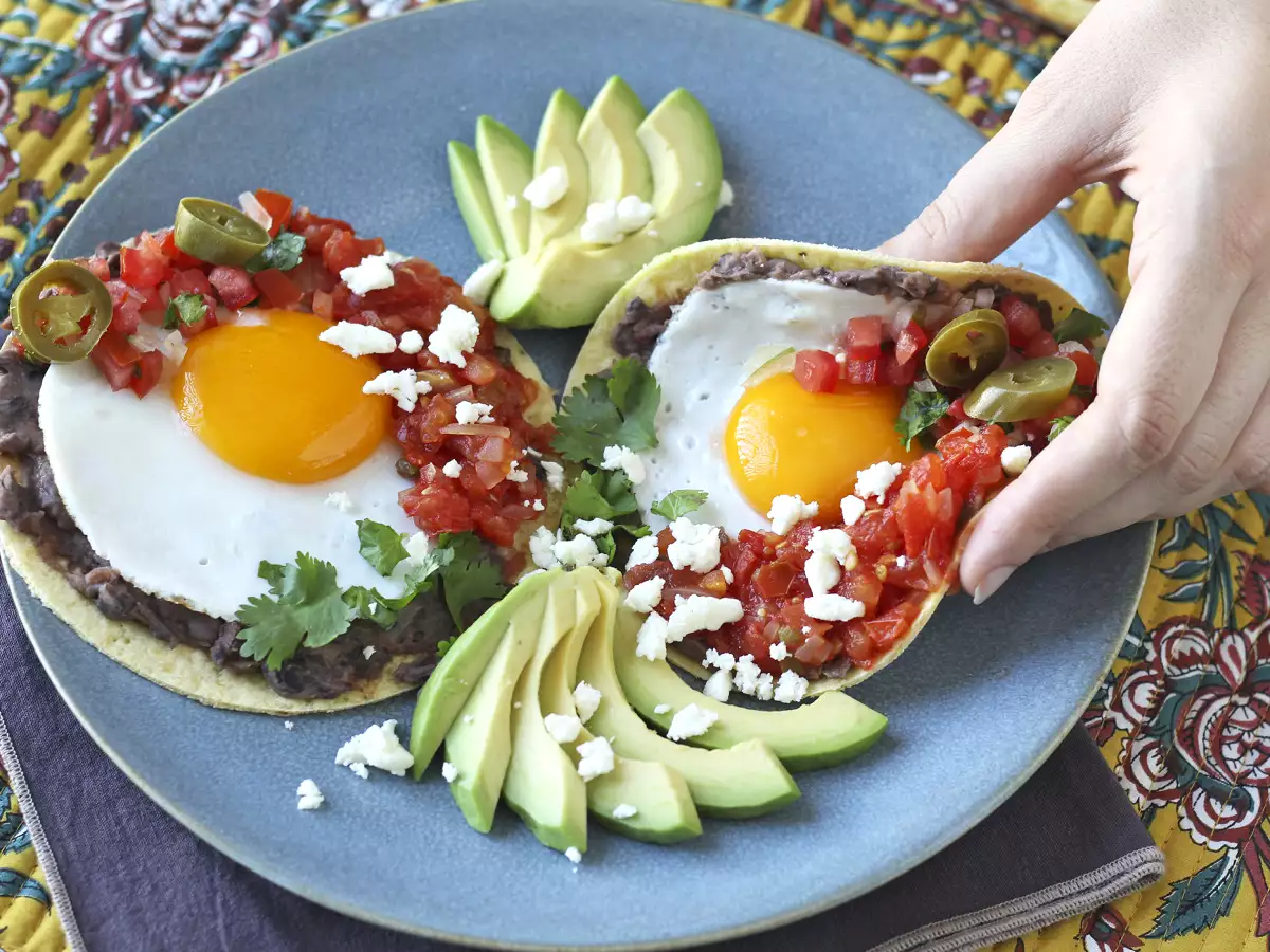 Huevos rancheros: ikonična in okusna mehiška jed - fotografija 5