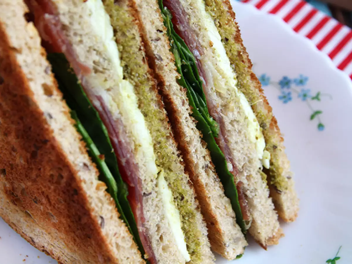 Italijanski sendvič klub - fotografija 4