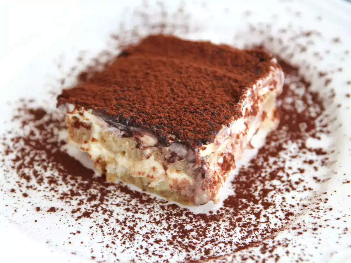 Italijanski tiramisu - video recept ! - fotografija 4